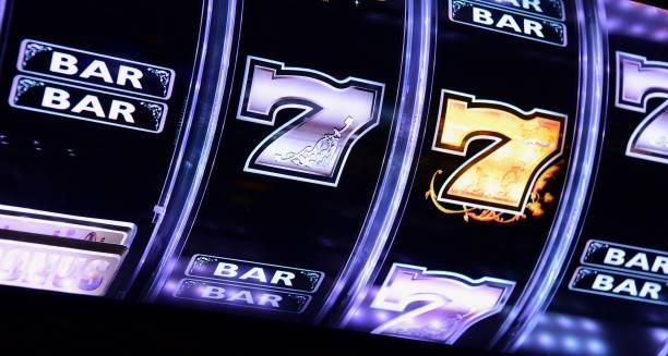 Dragon Tiger card game on narutobet slot