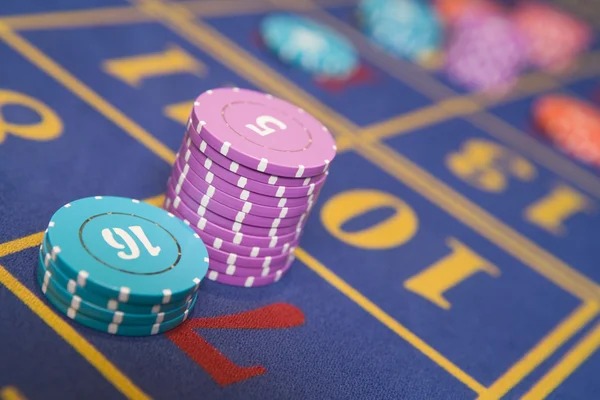 NetEnt live dealer studio table interface on narutobet slot
